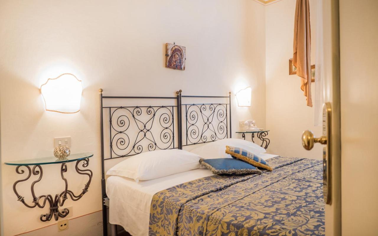 B&B Piccolo Hotel Кортона Екстер'єр фото