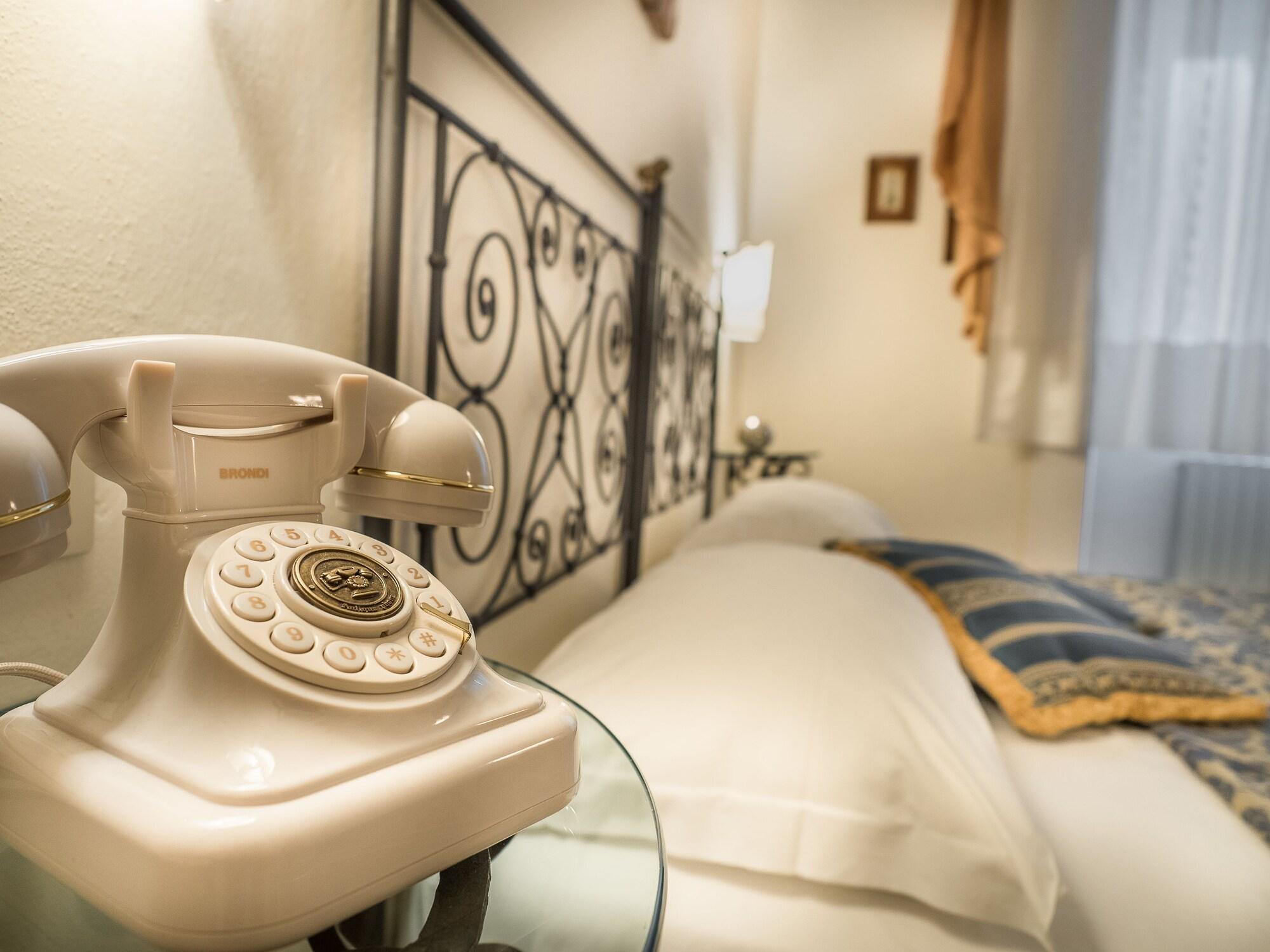 B&B Piccolo Hotel Кортона Екстер'єр фото