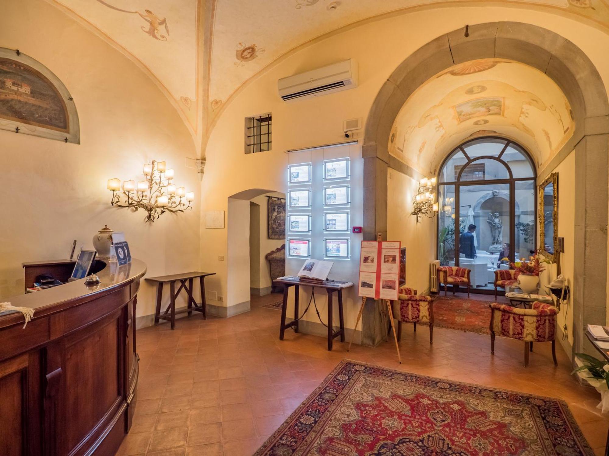 B&B Piccolo Hotel Кортона Екстер'єр фото
