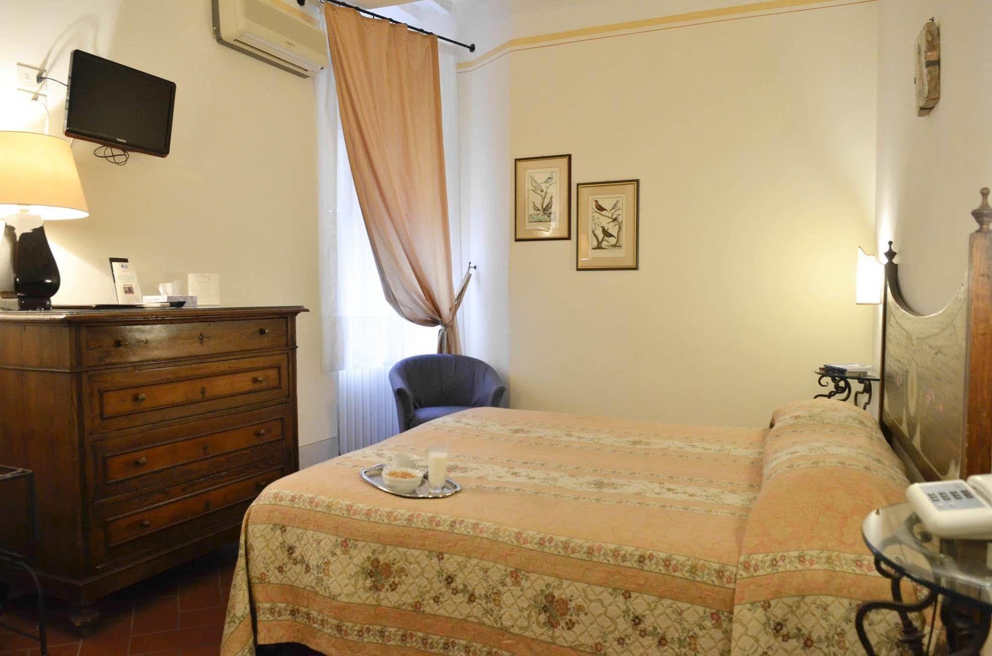 B&B Piccolo Hotel Кортона Екстер'єр фото