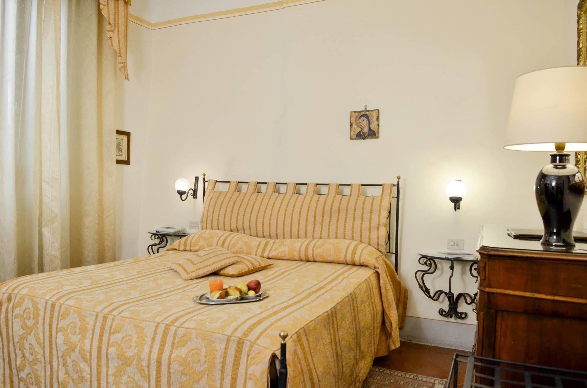 B&B Piccolo Hotel Кортона Екстер'єр фото
